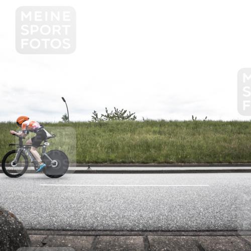 21.06.2026 - 29. Vierlanden-Triathlon H.Heesch http://msf.ph/oto/9868447 21.06.2026 12:16:54 Radfahren 805, 829 meine-sportfotos.de