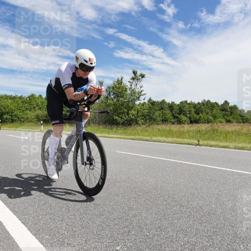 21.06.2026 - Viking Triathlon Michael Burmester http://msf.ph/oto/9868457 21.06.2026 11:48:22 Radfahren 34, 45, 97, 125, 150, 188, 197, 303, 327, 340, 485, 553, 616, 622, 651, 651, 652, 663, 665 meine-sportfotos.de