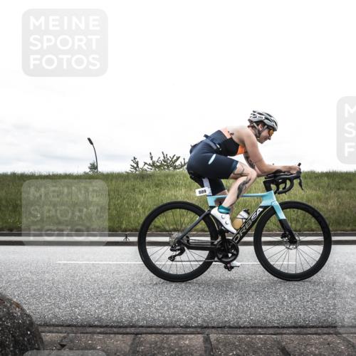 21.06.2026 - 29. Vierlanden-Triathlon H.Heesch http://msf.ph/oto/9868473 21.06.2026 12:17:23 Radfahren 41, 746, 762, 889 meine-sportfotos.de