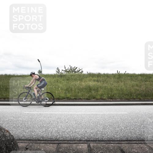 21.06.2026 - 29. Vierlanden-Triathlon H.Heesch http://msf.ph/oto/9868497 21.06.2026 12:17:47 Radfahren 751, 877, 895 meine-sportfotos.de