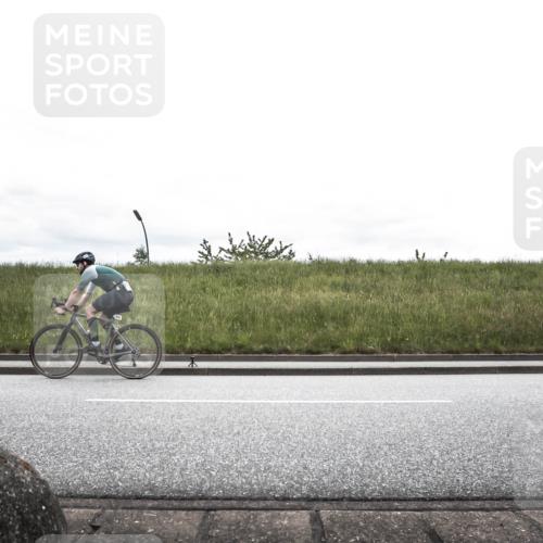 21.06.2026 - 29. Vierlanden-Triathlon H.Heesch http://msf.ph/oto/9868517 21.06.2026 12:18:10 Radfahren 276, 630, 821, 838, 860 meine-sportfotos.de