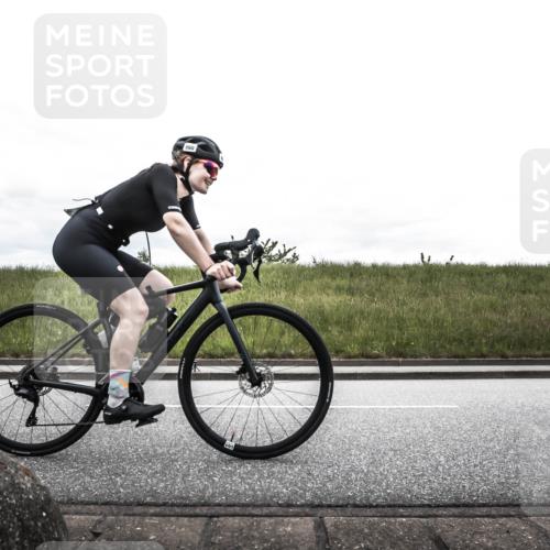 21.06.2026 - 29. Vierlanden-Triathlon H.Heesch http://msf.ph/oto/9868521 21.06.2026 12:18:14 Radfahren 276, 821, 838, 860 meine-sportfotos.de