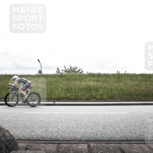 21.06.2026 - 29. Vierlanden-Triathlon H.Heesch http://msf.ph/oto/9868529 21.06.2026 12:18:20 Radfahren 838, 860 meine-sportfotos.de