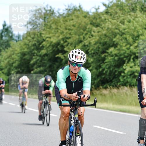 21.06.2026 - Viking Triathlon Michael Burmester http://msf.ph/oto/9868536 21.06.2026 12:23:52 Radfahren 8, 46, 58, 62, 65, 119, 222, 256, 280, 353, 357, 368, 527, 530, 534, 563, 569, 605 meine-sportfotos.de