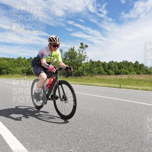 21.06.2026 - Viking Triathlon Michael Burmester http://msf.ph/oto/9868565 21.06.2026 11:49:31 Radfahren 9, 38, 168, 175, 207, 302, 368, 489, 498 meine-sportfotos.de