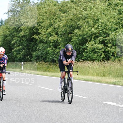 21.06.2026 - Viking Triathlon Michael Burmester http://msf.ph/oto/9868566 21.06.2026 12:23:55 Radfahren 8, 46, 58, 62, 65, 119, 222, 256, 280, 353, 357, 368, 527, 530, 534, 563, 569 meine-sportfotos.de
