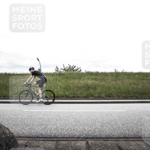 21.06.2026 - 29. Vierlanden-Triathlon H.Heesch http://msf.ph/oto/9868581 21.06.2026 12:19:49 Radfahren 633, 731, 832 meine-sportfotos.de
