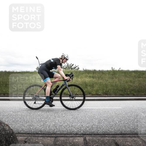 21.06.2026 - 29. Vierlanden-Triathlon H.Heesch http://msf.ph/oto/9868626 21.06.2026 12:20:47 Radfahren 255, 830, 853 meine-sportfotos.de