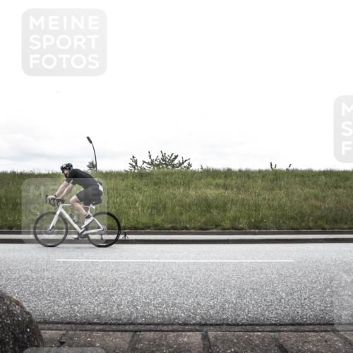 21.06.2026 - 29. Vierlanden-Triathlon H.Heesch http://msf.ph/oto/9868631 21.06.2026 12:21:01 Radfahren 628, 671 meine-sportfotos.de