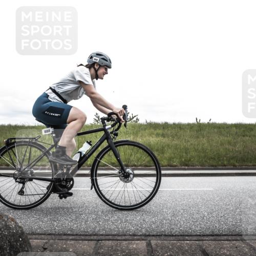 21.06.2026 - 29. Vierlanden-Triathlon H.Heesch http://msf.ph/oto/9868653 21.06.2026 12:21:58 Radfahren 888, 898 meine-sportfotos.de