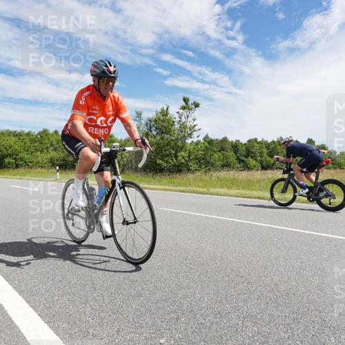 21.06.2026 - Viking Triathlon Michael Burmester http://msf.ph/oto/9868700 21.06.2026 11:50:34 Radfahren 33, 88, 92, 107, 151, 174, 229, 297, 351, 376, 385, 414, 422, 512, 557, 574, 618, 641, 641 meine-sportfotos.de