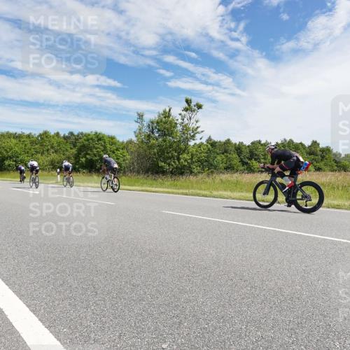21.06.2026 - Viking Triathlon Michael Burmester http://msf.ph/oto/9868723 21.06.2026 11:50:38 Radfahren 33, 88, 92, 107, 151, 174, 195, 229, 351, 376, 385, 414, 422, 512, 557, 574, 618, 641, 641 meine-sportfotos.de
