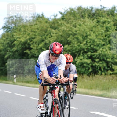 21.06.2026 - Viking Triathlon Michael Burmester http://msf.ph/oto/9868756 21.06.2026 12:24:48 Radfahren 48, 54, 173, 176, 206, 208, 306, 313, 350, 352, 362, 494, 608, 660 meine-sportfotos.de
