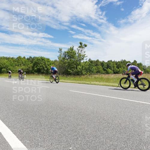 21.06.2026 - Viking Triathlon Michael Burmester http://msf.ph/oto/9868770 21.06.2026 11:51:09 Radfahren 106, 413, 564, 590, 647 meine-sportfotos.de