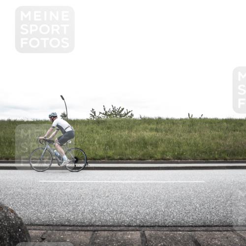 21.06.2026 - 29. Vierlanden-Triathlon H.Heesch http://msf.ph/oto/9868773 21.06.2026 12:24:53 Radfahren 723, 750, 796 meine-sportfotos.de