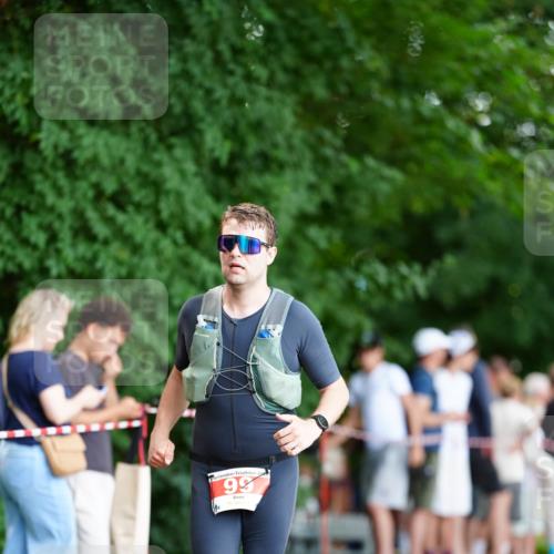 21.06.2026 - 29. Vierlanden-Triathlon LAZAROV Photography http://msf.ph/oto/9868800 21.06.2026 13:38:13 Laufen 93 meine-sportfotos.de