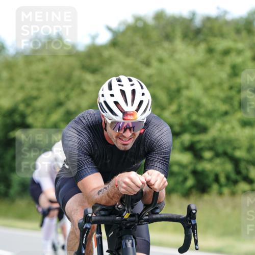 21.06.2026 - Viking Triathlon Michael Burmester http://msf.ph/oto/9868828 21.06.2026 12:25:06 Radfahren 26, 44, 48, 55, 91, 105, 163, 166, 173, 176, 179, 206, 306, 313, 316, 348, 387, 419, 455, 565, 608 meine-sportfotos.de