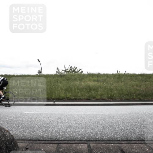 21.06.2026 - 29. Vierlanden-Triathlon H.Heesch http://msf.ph/oto/9868833 21.06.2026 12:27:05 Radfahren 247, 782, 809, 876 meine-sportfotos.de