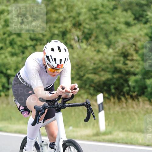21.06.2026 - Viking Triathlon Michael Burmester http://msf.ph/oto/9868835 21.06.2026 12:25:07 Radfahren 26, 44, 48, 55, 91, 105, 163, 166, 173, 176, 179, 206, 306, 313, 316, 348, 387, 419, 455, 565, 608 meine-sportfotos.de