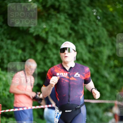 21.06.2026 - 29. Vierlanden-Triathlon LAZAROV Photography http://msf.ph/oto/9868845 21.06.2026 13:38:40 Laufen 570, 1 meine-sportfotos.de