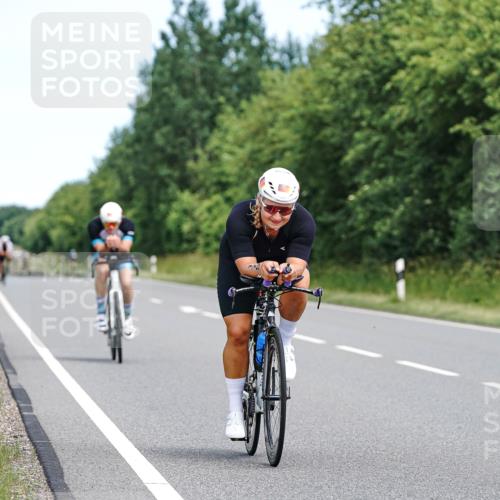 21.06.2026 - Viking Triathlon Michael Burmester http://msf.ph/oto/9868870 21.06.2026 12:25:11 Radfahren 26, 36, 44, 48, 55, 91, 105, 163, 166, 173, 179, 206, 306, 313, 316, 348, 387, 419, 455, 565, 608 meine-sportfotos.de