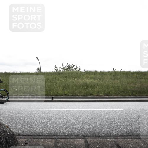 21.06.2026 - 29. Vierlanden-Triathlon H.Heesch http://msf.ph/oto/9868892 21.06.2026 12:27:40 Radfahren 913, 917, 918, 927, 954, 957, 963, 972, 975 meine-sportfotos.de