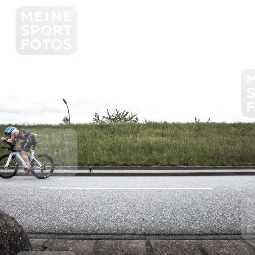 21.06.2026 - 29. Vierlanden-Triathlon H.Heesch http://msf.ph/oto/9868907 21.06.2026 12:27:55 Radfahren 635, 683, 877, 914, 924, 956 meine-sportfotos.de