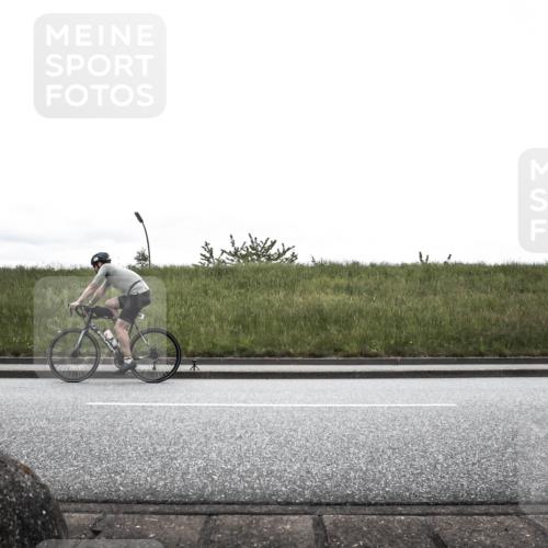 21.06.2026 - 29. Vierlanden-Triathlon H.Heesch http://msf.ph/oto/9868916 21.06.2026 12:28:02 Radfahren 635, 914 meine-sportfotos.de