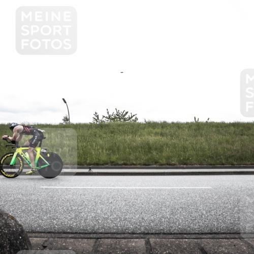 21.06.2026 - 29. Vierlanden-Triathlon H.Heesch http://msf.ph/oto/9868941 21.06.2026 12:28:26 Radfahren 249, 684, 892, 912, 921, 923, 943, 962 meine-sportfotos.de