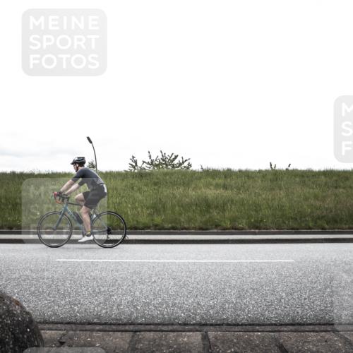 21.06.2026 - 29. Vierlanden-Triathlon H.Heesch http://msf.ph/oto/9868989 21.06.2026 12:28:50 Radfahren 644, 844, 896, 922 meine-sportfotos.de
