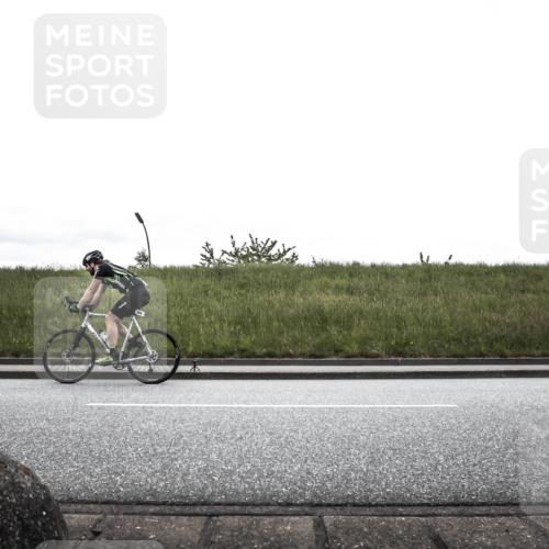 21.06.2026 - 29. Vierlanden-Triathlon H.Heesch http://msf.ph/oto/9869003 21.06.2026 12:28:59 Radfahren 896, 971, 977, 981 meine-sportfotos.de
