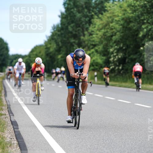 21.06.2026 - Viking Triathlon Michael Burmester http://msf.ph/oto/9869068 21.06.2026 12:26:09 Radfahren 211, 230, 232, 276, 312, 510, 635, 638 meine-sportfotos.de