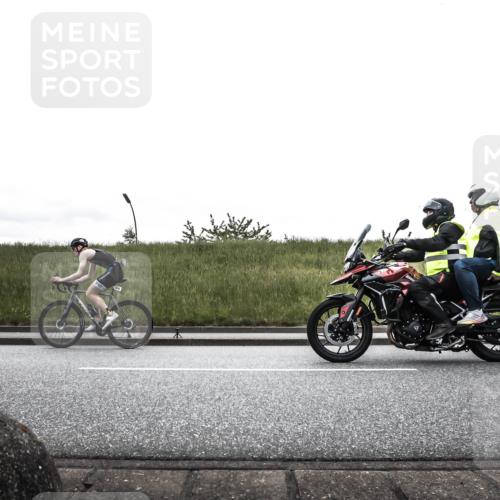 21.06.2026 - 29. Vierlanden-Triathlon H.Heesch http://msf.ph/oto/9869074 21.06.2026 12:29:42 Radfahren 919, 953 meine-sportfotos.de