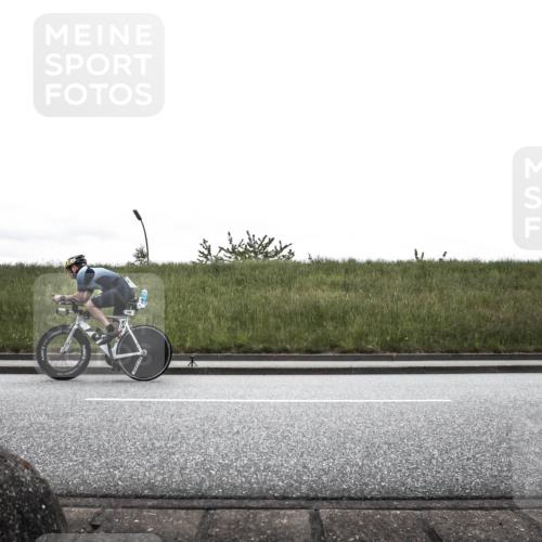 21.06.2026 - 29. Vierlanden-Triathlon H.Heesch http://msf.ph/oto/9869084 21.06.2026 12:29:55 Radfahren 645, 735, 795 meine-sportfotos.de