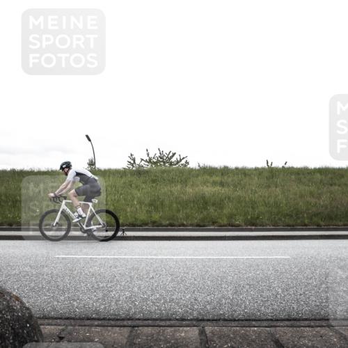 21.06.2026 - 29. Vierlanden-Triathlon H.Heesch http://msf.ph/oto/9869091 21.06.2026 12:30:05 Radfahren 735, 763, 783, 908, 916, 950 meine-sportfotos.de