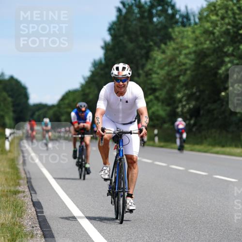 21.06.2026 - Viking Triathlon Michael Burmester http://msf.ph/oto/9869099 21.06.2026 12:26:14 Radfahren 211, 230, 232, 312, 510, 635, 638 meine-sportfotos.de