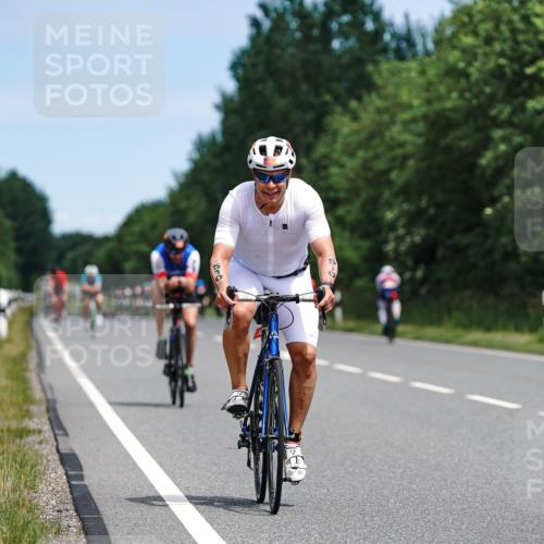 21.06.2026 - Viking Triathlon Michael Burmester http://msf.ph/oto/9869101 21.06.2026 12:26:14 Radfahren 211, 230, 232, 312, 510, 635, 638 meine-sportfotos.de