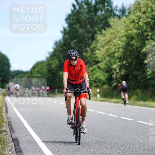 21.06.2026 - Viking Triathlon Michael Burmester http://msf.ph/oto/9869159 21.06.2026 12:26:27 Radfahren 127, 211, 232, 312, 431, 510, 669 meine-sportfotos.de