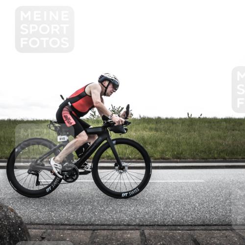21.06.2026 - 29. Vierlanden-Triathlon H.Heesch http://msf.ph/oto/9869168 21.06.2026 12:31:07 Radfahren 810 meine-sportfotos.de
