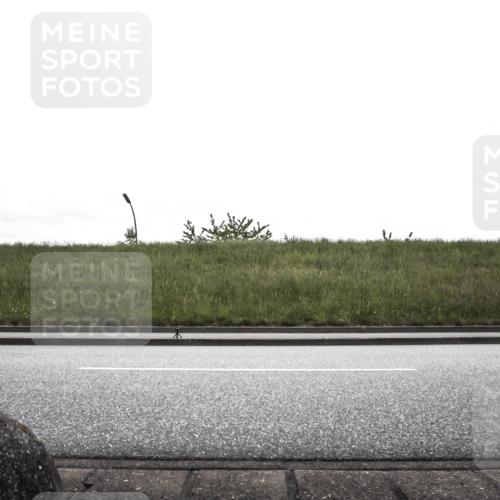 21.06.2026 - 29. Vierlanden-Triathlon H.Heesch http://msf.ph/oto/9869180 21.06.2026 12:31:23 Radfahren 882, 887, 893, 928, 938, 945, 952, 969 meine-sportfotos.de