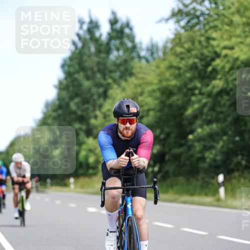 21.06.2026 - Viking Triathlon Michael Burmester http://msf.ph/oto/9869191 21.06.2026 12:26:59 Radfahren 72, 90, 118, 127, 218, 226, 266, 273, 330, 366, 411, 444, 554, 561, 625 meine-sportfotos.de