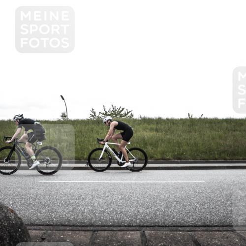 21.06.2026 - 29. Vierlanden-Triathlon H.Heesch http://msf.ph/oto/9869197 21.06.2026 12:31:29 Radfahren 658, 882, 887, 940 meine-sportfotos.de