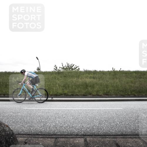 21.06.2026 - 29. Vierlanden-Triathlon H.Heesch http://msf.ph/oto/9869212 21.06.2026 12:31:44 Radfahren 772, 901, 947 meine-sportfotos.de