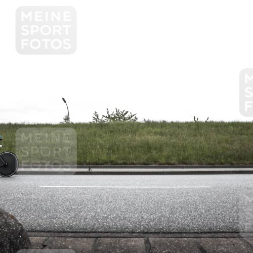 21.06.2026 - 29. Vierlanden-Triathlon H.Heesch http://msf.ph/oto/9869238 21.06.2026 12:32:08 Radfahren 776, 828, 836, 863, 897, 932 meine-sportfotos.de