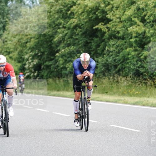 21.06.2026 - Viking Triathlon Michael Burmester http://msf.ph/oto/9869241 21.06.2026 12:27:12 Radfahren 38, 118, 218, 266, 273, 366, 444, 444, 490, 554, 639 meine-sportfotos.de