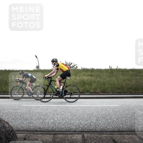 21.06.2026 - 29. Vierlanden-Triathlon H.Heesch http://msf.ph/oto/9869246 21.06.2026 12:32:18 Radfahren 828, 863, 897, 900, 980 meine-sportfotos.de