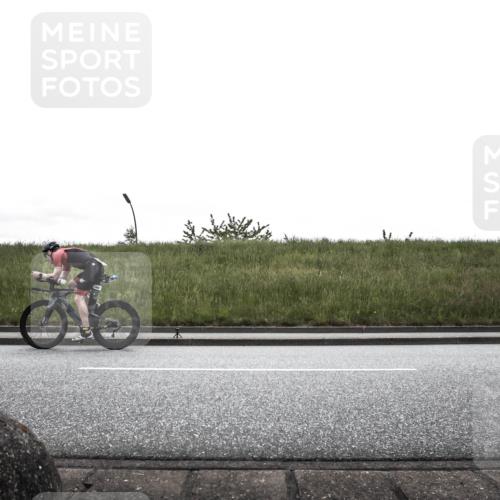 21.06.2026 - 29. Vierlanden-Triathlon H.Heesch http://msf.ph/oto/9869260 21.06.2026 12:32:23 Radfahren 900, 949, 980, 994 meine-sportfotos.de