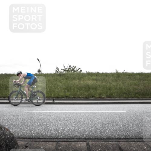 21.06.2026 - 29. Vierlanden-Triathlon H.Heesch http://msf.ph/oto/9869273 21.06.2026 12:32:32 Radfahren 949, 983 meine-sportfotos.de