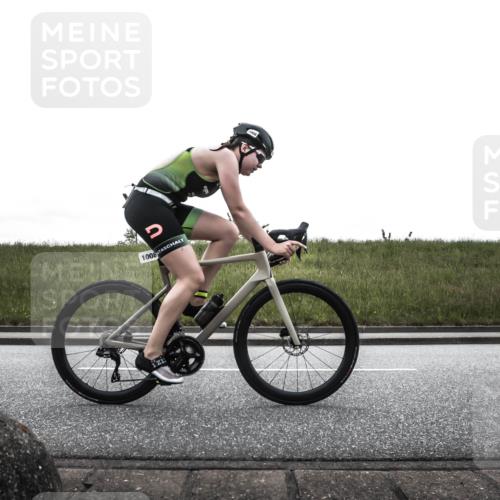 21.06.2026 - 29. Vierlanden-Triathlon H.Heesch http://msf.ph/oto/9869287 21.06.2026 12:32:54 Radfahren 755, 760, 1008, 1011, 1014 meine-sportfotos.de