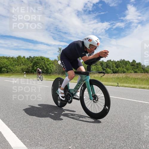 21.06.2026 - Viking Triathlon Michael Burmester http://msf.ph/oto/9869294 21.06.2026 11:58:52 Radfahren 31, 36, 105, 139, 208, 230, 230, 278, 310, 330, 358, 362, 371, 375, 551, 635, 635 meine-sportfotos.de